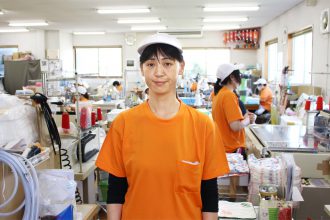 木下ソーイングの中堅女性社員