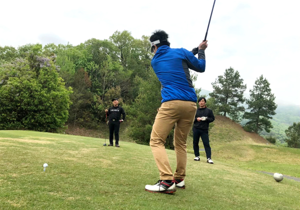 フロントエンド_社内のゴルフコンペ