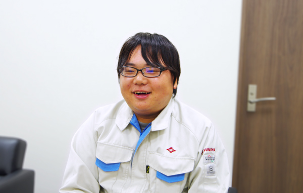 一宮工務店＿若手社員