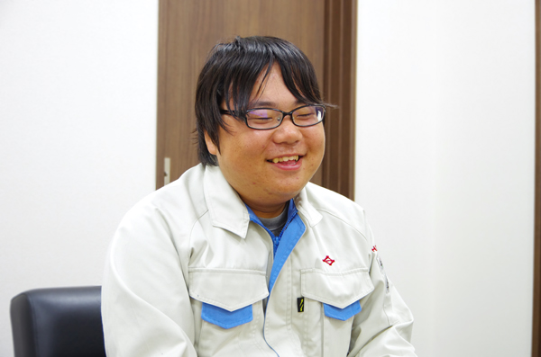 一宮工務店＿若手社員