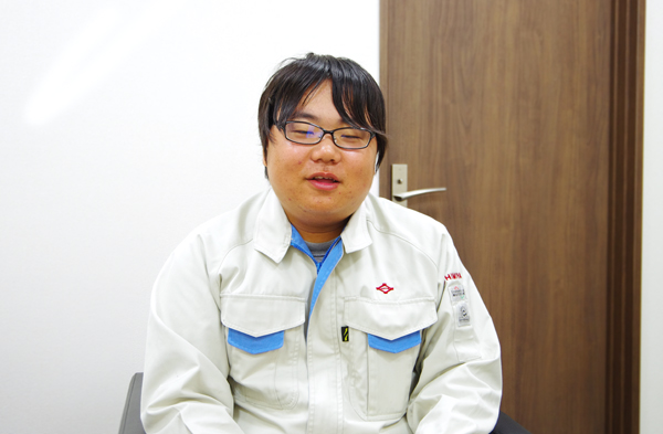 一宮工務店＿若手社員