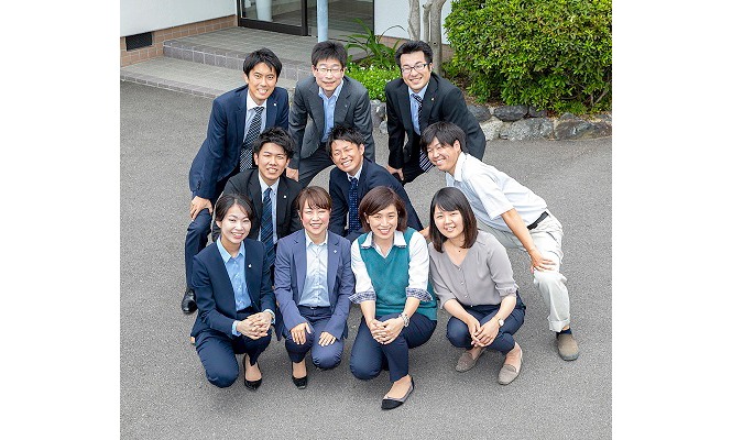 株式会社アットハウジング